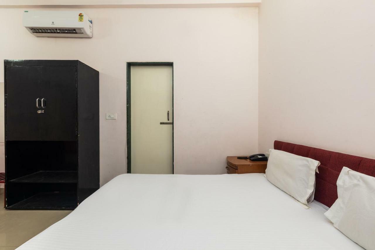 Spot On 48618 Vasundhara Gardens Hotel Bhopal Exterior foto