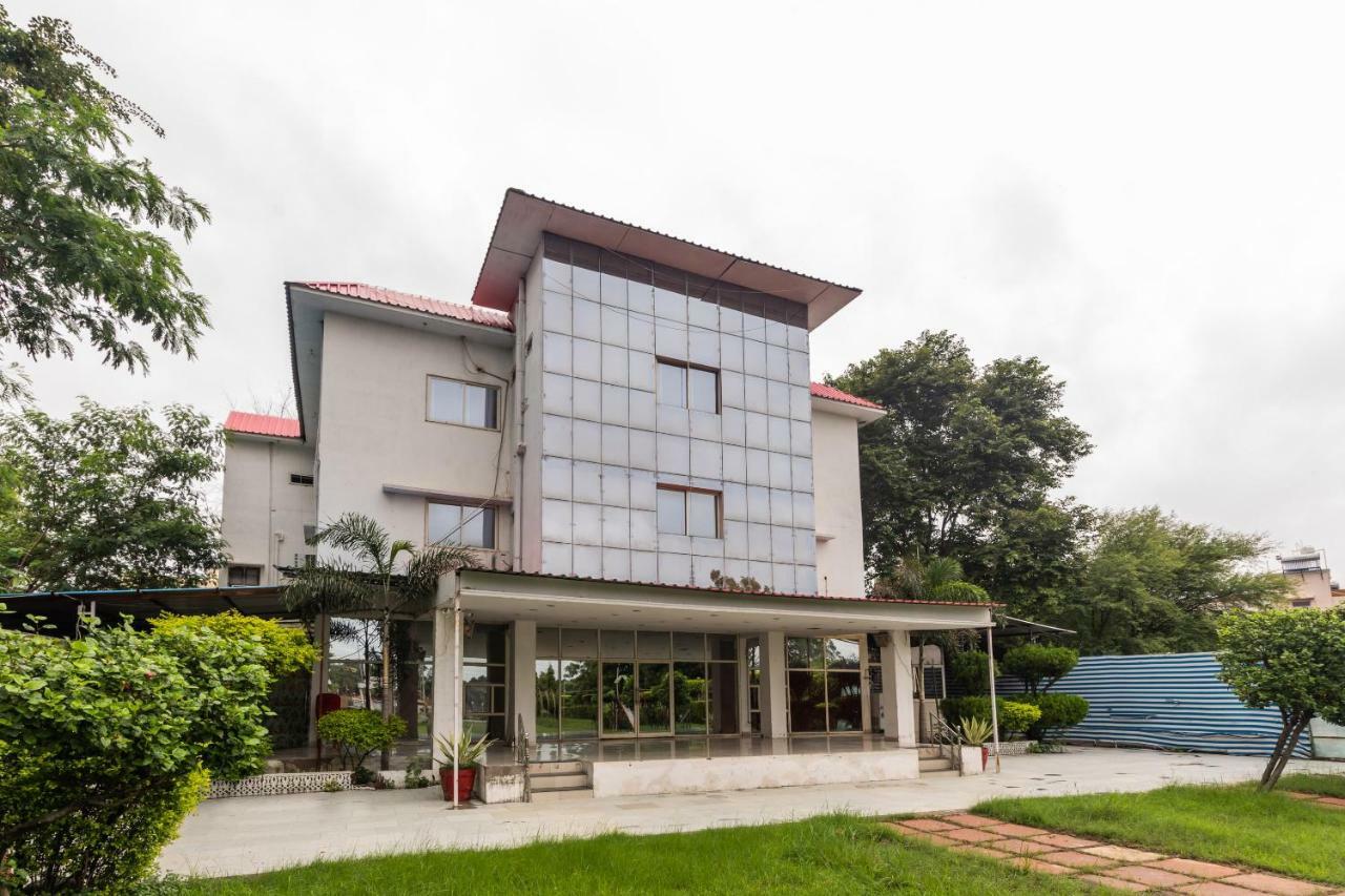 Spot On 48618 Vasundhara Gardens Hotel Bhopal Exterior foto