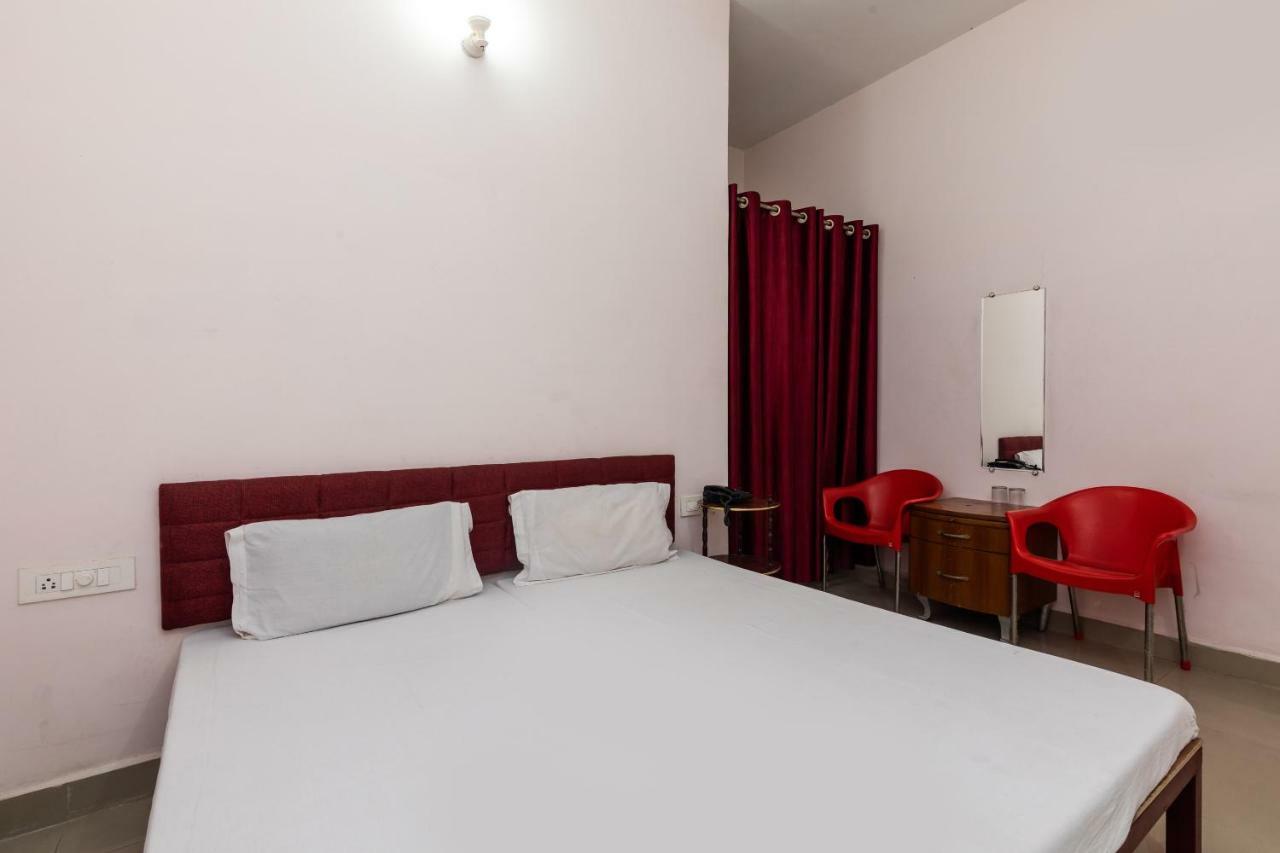 Spot On 48618 Vasundhara Gardens Hotel Bhopal Exterior foto